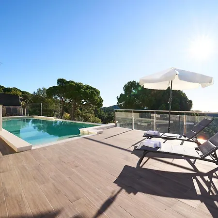 Firenze فيلة يوريت دي مار